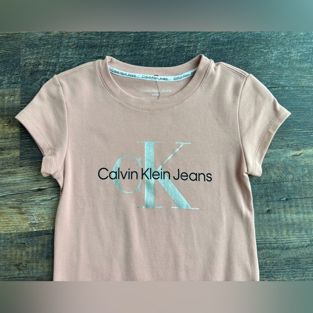 Calvin Klein Tshirt